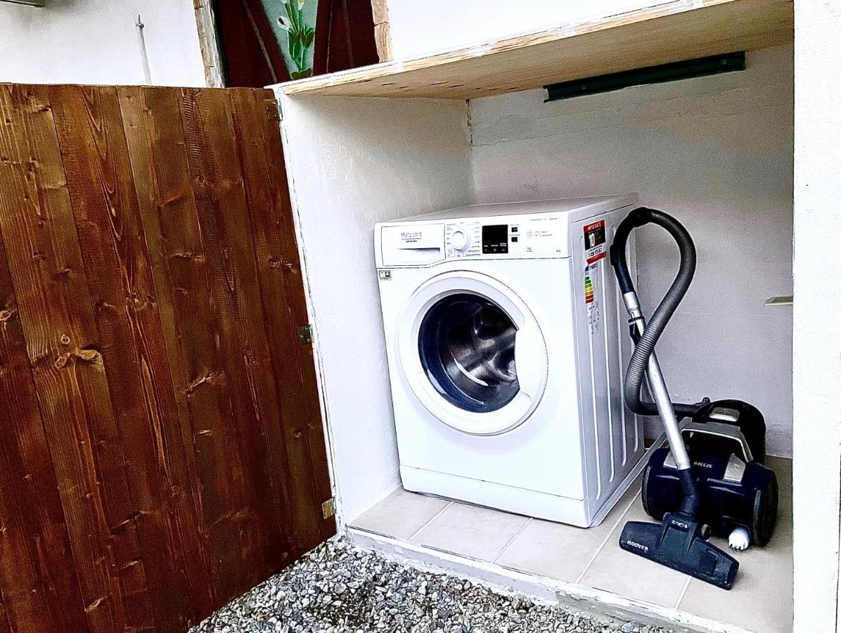 Monolocale Deluxe A 2,7 Km Dal Mare Per 2 Persone Lägenhet Siderno Exteriör bild